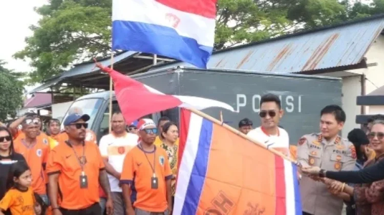 Kapolres Kepulauan Tanimbar Dampingi Wabup Lepas Konvoi Damai