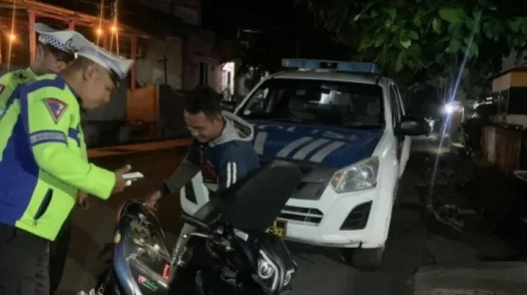 Sat Lantas Polres Kepulauan Tanimbar Gelar Patroli Jam Rawan
