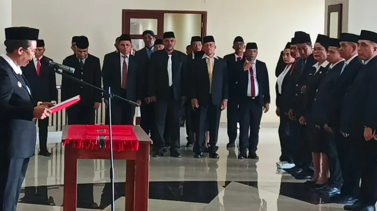 Wabup Tanimbar Lantik Pejabat Administrator Pemda Tanimbar
