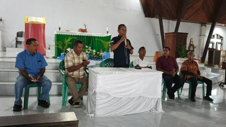 RD Paulinus Serin Pastikan Kesiapan Umat Tumbur Sambut Imam Baru