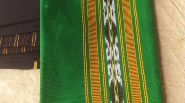Kisah Udi Lurusmanat, Pengrajin Tenun Ikat Tanimbar