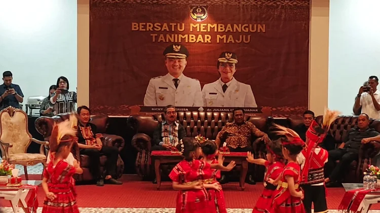 Generasi Emas Tanimbar Bikin Gubernur Terkesima di Saumlaki.