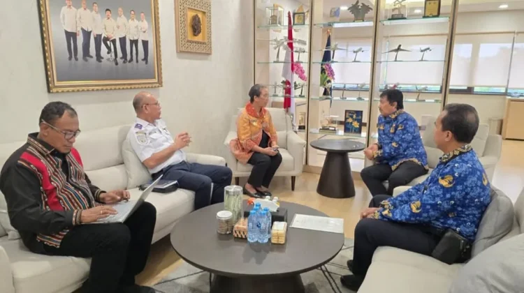 Wabup Tanimbar Capai 4 Kesepakatan Emas Dengan Dirjen Perhubungan Udara