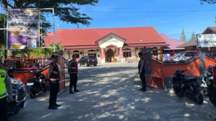 Sat Samapta Polres Kepulauan Tanimbar Amankan Sejumlah Gereja