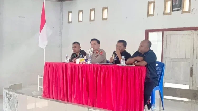Kapolres Kepulauan Tanimbar Hadiri Sosialisasi Kompensasi Pemilik Lahan
