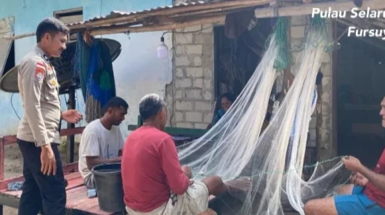 Bhabinkamtibmas Desa Fursuy Berikan Imbauan Kamtibmas