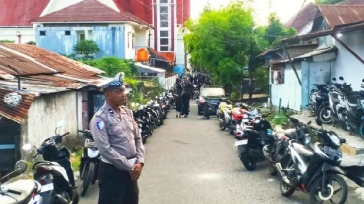 Sat Lantas Polres Kepulauan Tanimbar Amankan Sejumlah Gereja