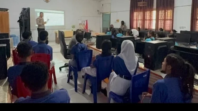 Polres Kepulauan Tanimbar Gelar Program "Polisi Mengajar"