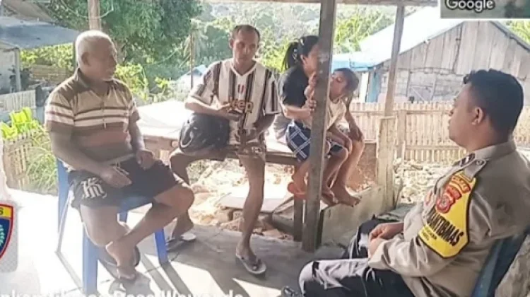 Bhabinkamtibmas Wowonda Gelar Patroli Dialogis