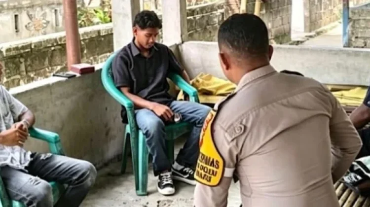 Bhabinkamtibmas Adodo Molu Sampaikan Pesan Kamtibmas