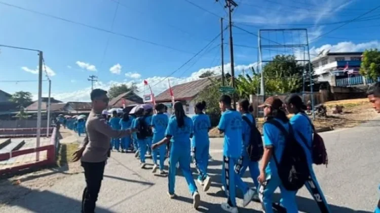 Polsek Tanut Kawal Karnaval Budaya dan Jalan Santai