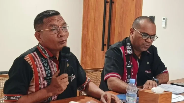Pemda Tanimbar Siapkan Surat Edaran Jual Beli Tanah Wajib Lewat Notaris Ata Camat