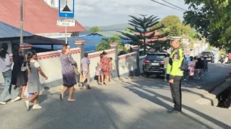 Sat Lantas Polres Kepulauan Tanimbar Intensifkan Pengamanan Gereja