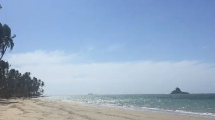 Pantai Weluan, Destinasi Wisata yang Ramai Dikunjungi