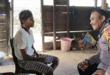 Bhabinkamtibmas Lingada Sambangi Warga Melalui DDS