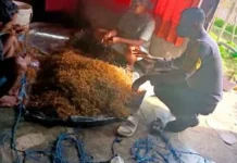 Bhabinkamtibmas Awear Rumngeur Sambangi Petani Rumput Laut