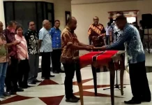 SekdaTanimbar Menghadiri acara (Sertijab) 28 Pejabat KKT