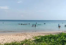 Pantai Weluan Jadi Pilihan Wisata Hemat Warga Saumlaki di Akhir Bulan