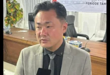 Bupati Kepulauan Tanimbar  Kawal Air Bersih Datangi Dirjen