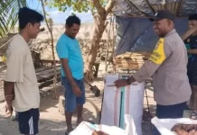 Bhabinkamtibmas Meyano Das Sambangi Petani Kopra