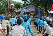 Kunjungan Perdana Ketua TP.PKK Provinsi Maluku Disambut  Masyarakat Desa Tumbur