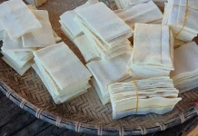 Cemilan Sagu Olilit Timur Jadi Favorit di Saumlaki