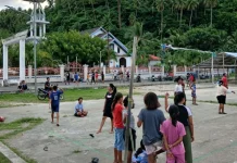Jadi Pusat Olahraga Sore, Lapangan Voli Desa Olilit Timur Selalu Dipadati Anak Muda