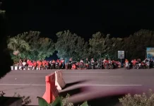Antusias Pendukung Holand Penuhi Alun - Alun Kota Saumlaki.