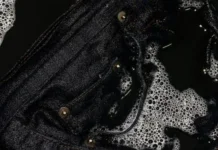 Tips Menjaga Celana Jeans Hitam agar Tidak Mudah Pudar