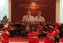 Generasi Emas Tanimbar Bikin Gubernur Terkesima di Saumlaki.