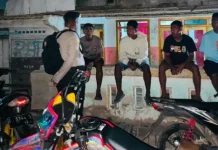 Polsek Selaru gelar patroli dialogis di malam hari