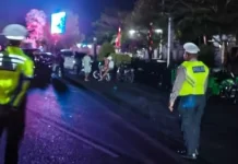 Polres Kepulauan Tanimbar Jaga Arus Lalu Lintas saat Nobar