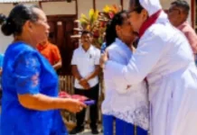 Sr. Epivany Ongirwalu TMM Lamdit Mela Kembali ke Rahim Kampung Sebagai Anak Adat