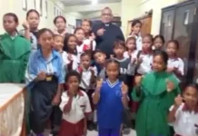 Kasih tanpa Lelah di Altar OlBa saat Doa Menjelang Sukacita Anak-Anak Tanimbar