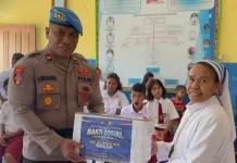 Si Propam Polres Kepulauan Tanimbar Gelar Aksi Sosial