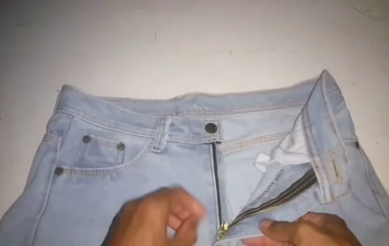 Rawat Ritsleting Celana Ala Ibu Rita