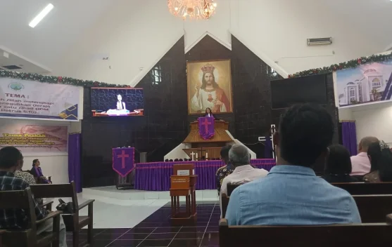 Jadikan Tuhan Gunung Batu Keselamatan: Pesan Minggu Sengsara