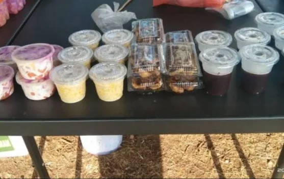 Buka Puasa Bersama  Berkah Bagi Penjual Takjil