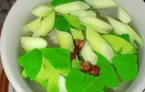 Atasi Napas Bau Dengan Bahan Alami ini