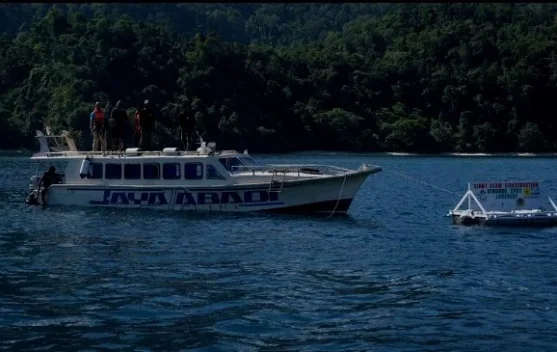 Wisata Bahari Indonesia