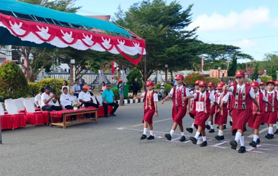 Lautan Merah Putih di Saumlaki Ribuan Pelajar Hentakkan Kaki Sambut Hut Ri Ke-81