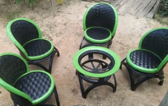 Karya Unik Kursi Ban Bekas, Jadi Primadona di Tanimbar