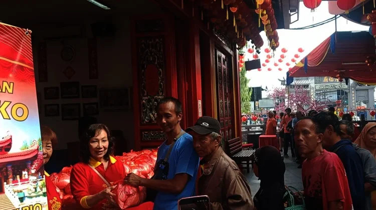 Jelang Imlek, TITD Liong Hok Bio Magelang Gelar Bakti Sosial