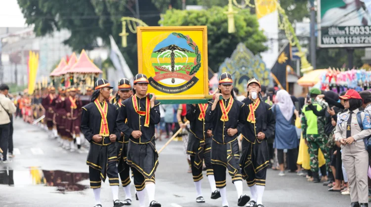 Ribuan Warga Purwokerto Padati Prosesi Kirab Pusaka Banyumas