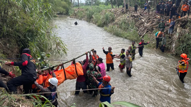Enam Hari Pencarian, Remaja Hanyut di Kalimalang Ditemukan