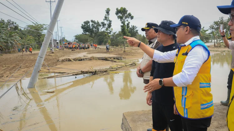 Tanggul Jebol, Jalur Mudik Grobogan-Semarang Putus Dikebut Sepekan