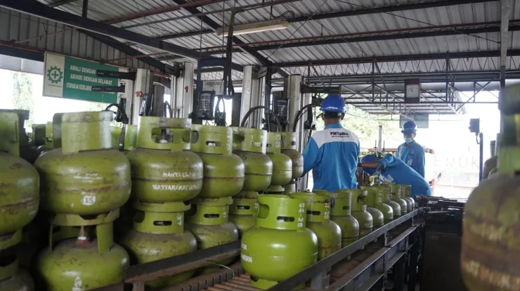 Ramadan, Pertamina Tambah Pasokan 1,1 Juta LPG 3 Kg di Jateng-DIY