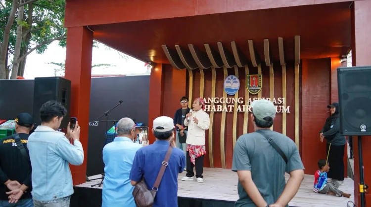 PDAM Sediakan Panggung Aspirasi Sahabat Air Minum di Pasar Johar