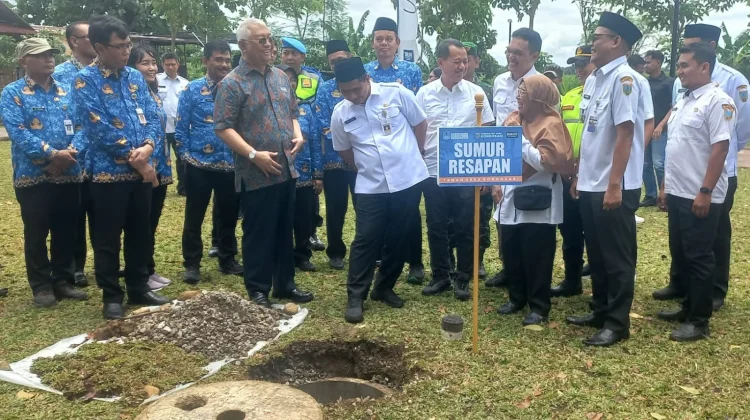 Wagub Jateng, Sumur Resapan Cegah Kerusakan Jalan Aspal