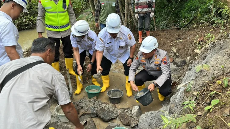 Polri Bangun Jembatan Presisi, Akses Warga Purworejo Makin Mudah